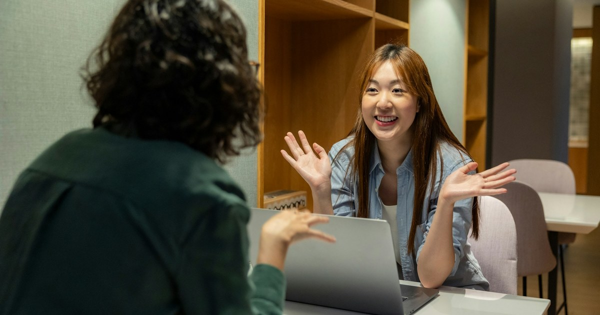 Senior leader shifting between coaching and directing modes based on team member needs
